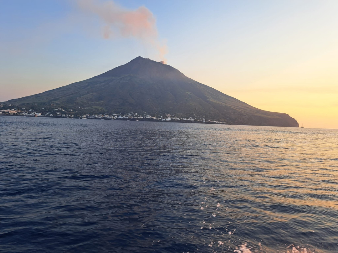 Arianna Escursioni Alle Isole Eolie-利帕里必去景点