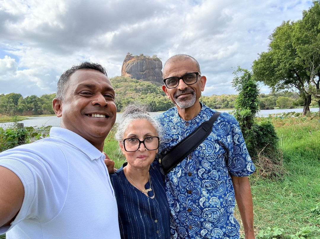 Rent A Tour Guide In Sri Lanka-卡图纳耶克必去景点