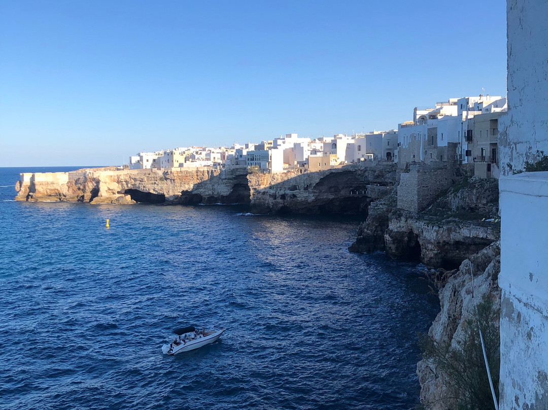 Centro Storico di Polignano a Mare-波利尼亚诺阿马雷必去景点