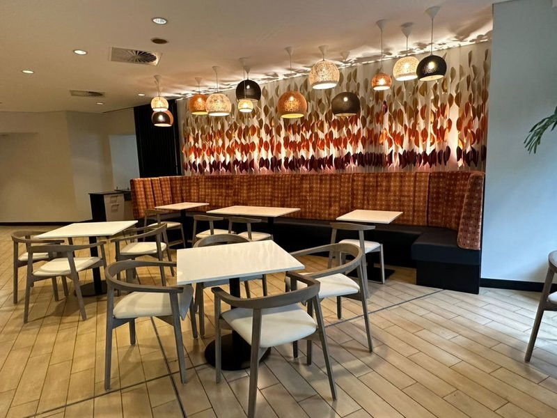 Holiday Inn 泊特莫尔斯比港主图