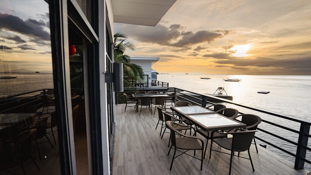 Manzil Anilao Cosy 2 Bedroom Apartment U2-餐饮
