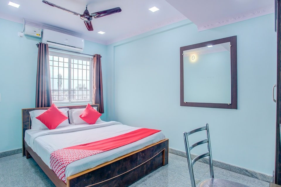 OYO 43298 Hotel Sai Grand