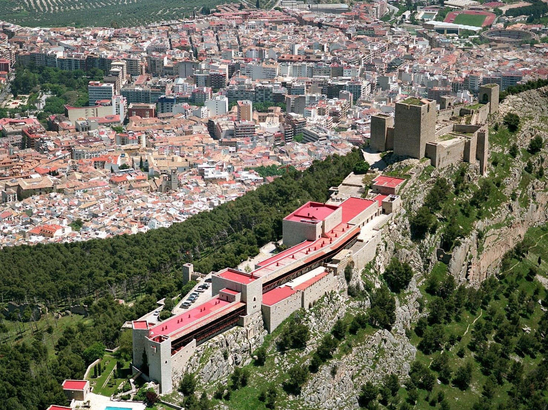 哈恩帕拉多酒店主图