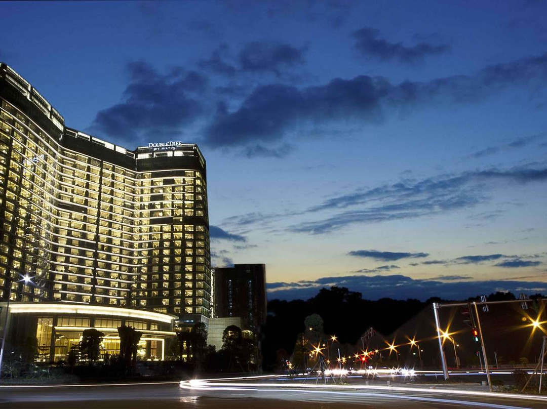 河源汇景希尔顿逸林酒店主图