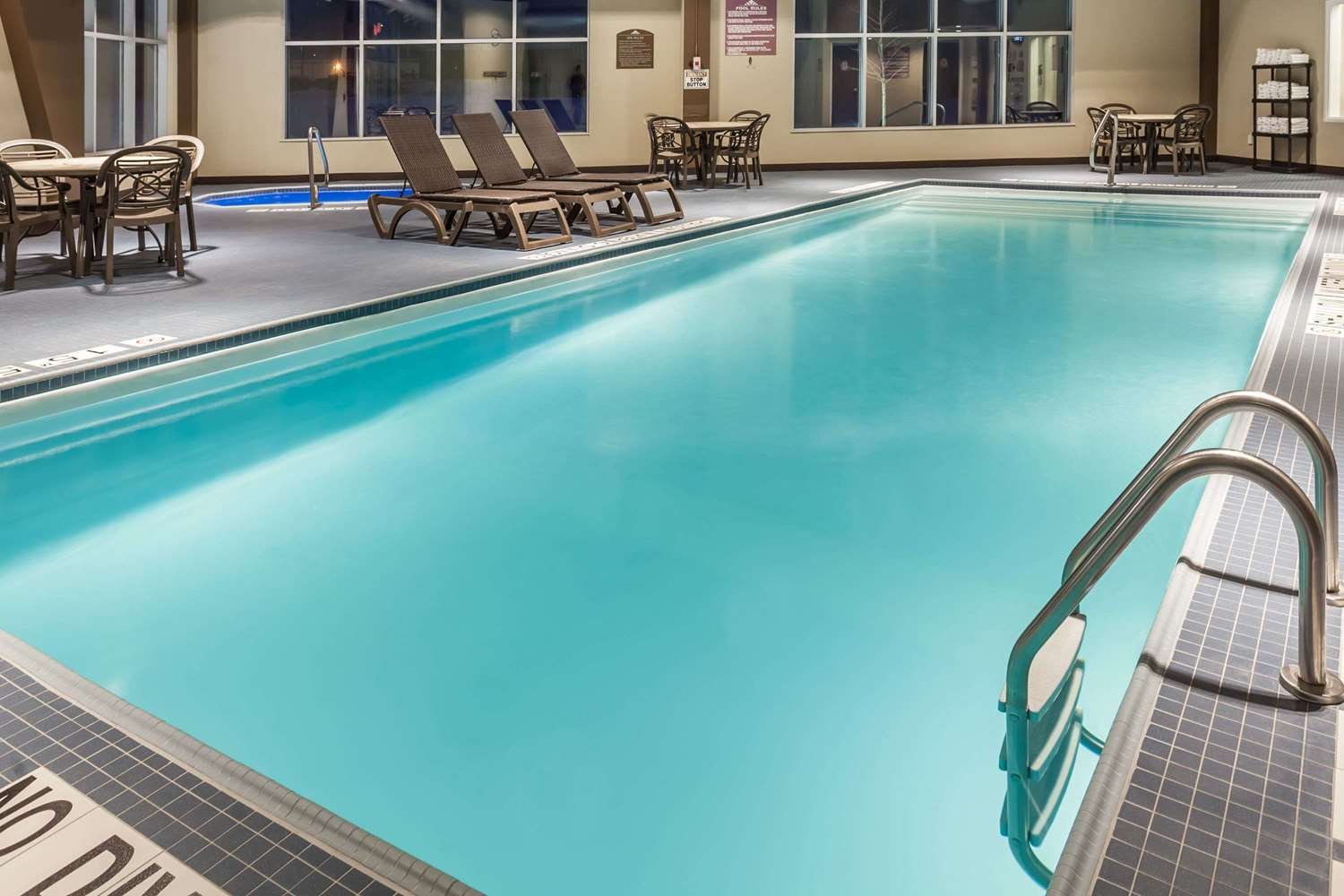 Microtel Inn & Suites by Wyndham Timmins-官方