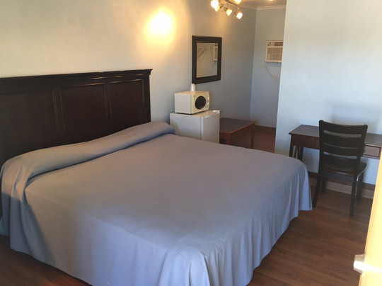 McCamey酒店住宿-Town & Country Motel