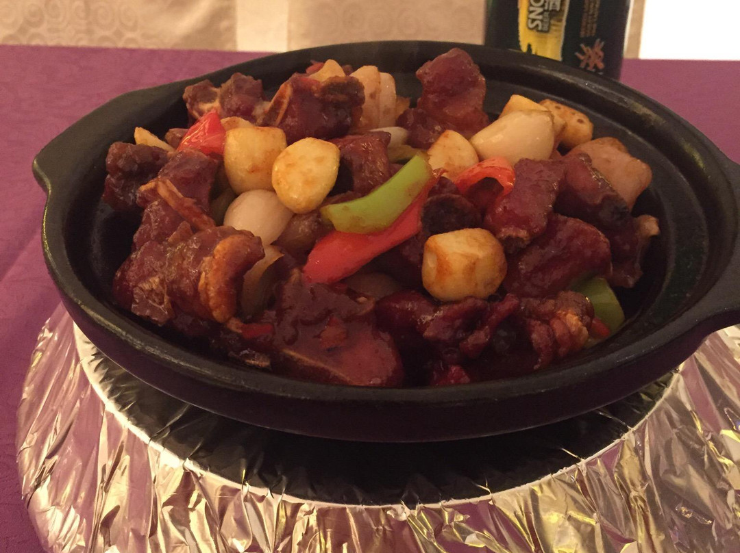 三隆春天酒店主图