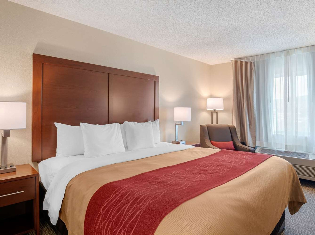 Comfort Inn Medford North主图