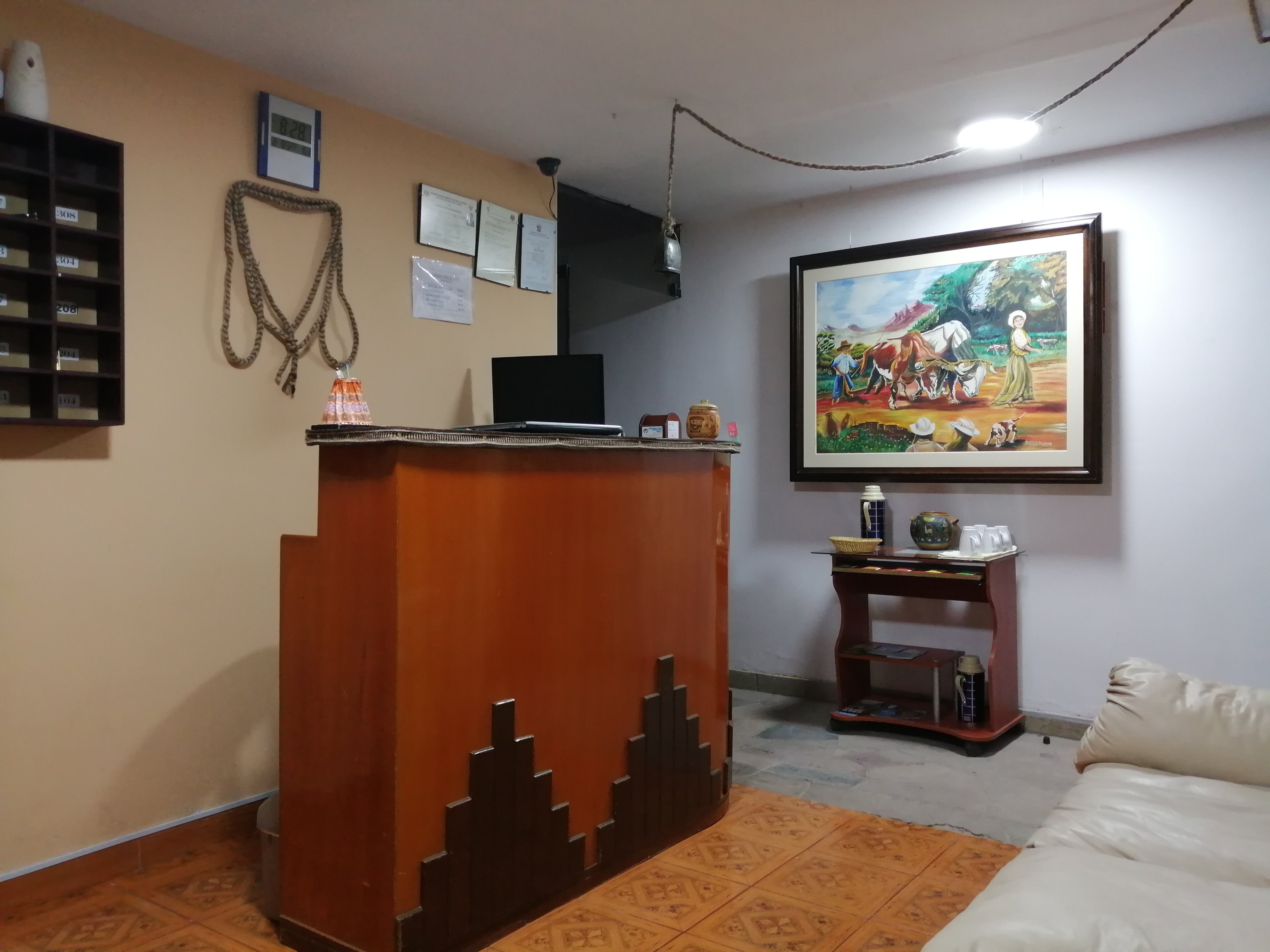 Hotel Keros VIP-官方