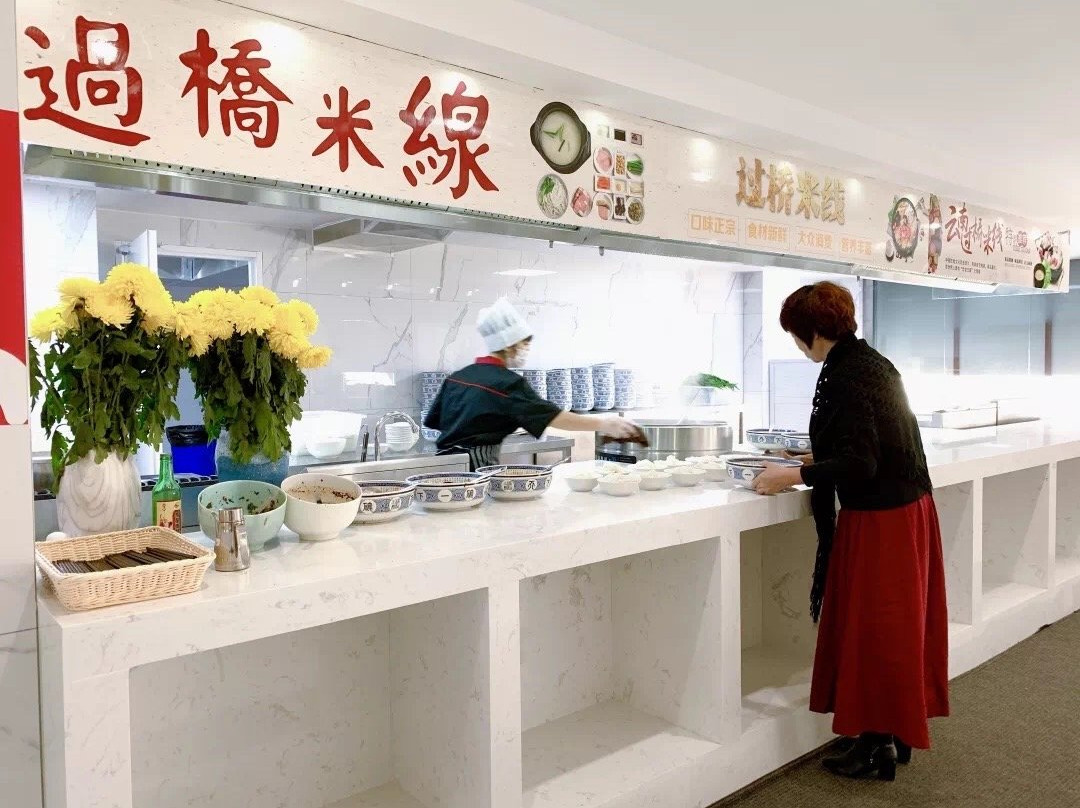 蒙自正恒华美达套房酒店主图