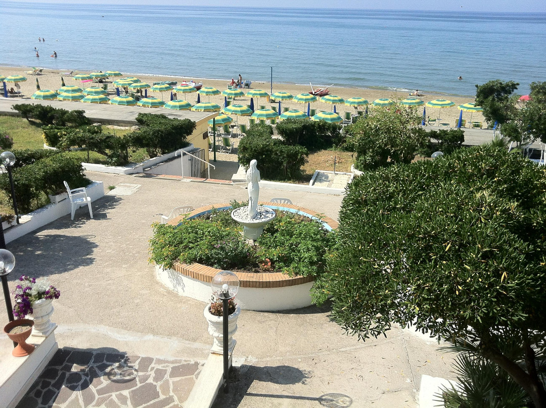 Lavinio Lido di Enea酒店住宿-Hotel Sirenetta