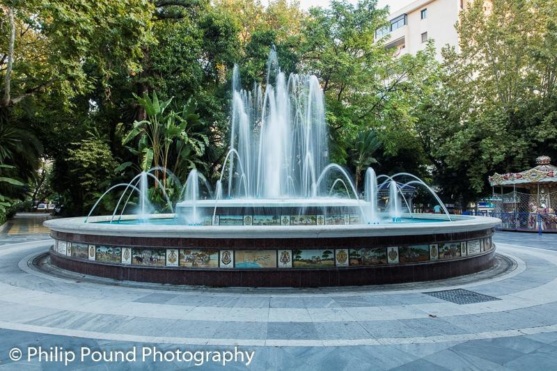 Fuente de la Virgen del Rocio景点图片