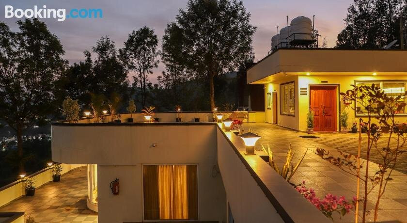 Aira Residency Kothagiri by Lexstays主图