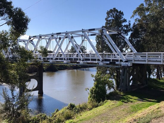 Morpeth Bridge景点图片