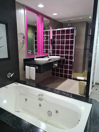 哥斯达黎加悦宜湾奢享酒店主图