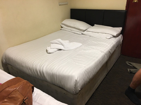 奥林匹亚酒店主图