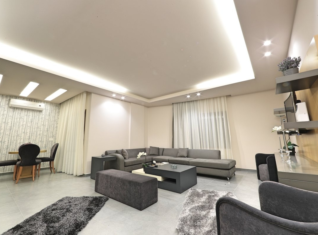 The Residence 649