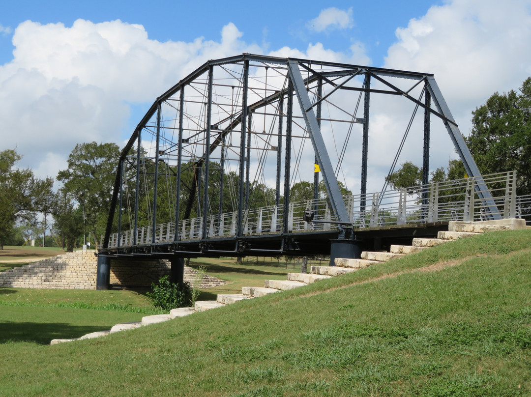 Oak Forest Bridge景点图片