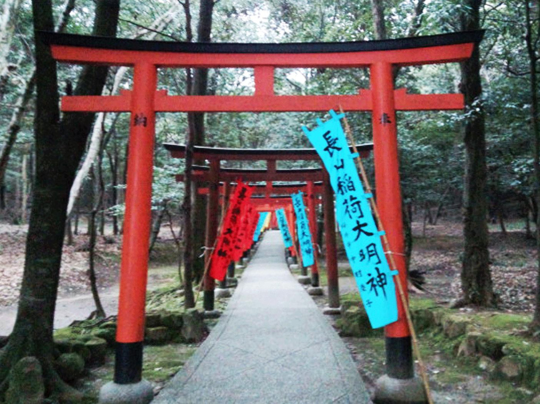 Kashihara Jingu Massha Nagayama Inari Shrine景点图片