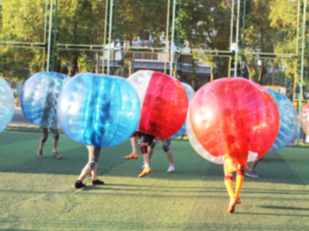 Akbarak旅游景点-Bubble Football Uz
