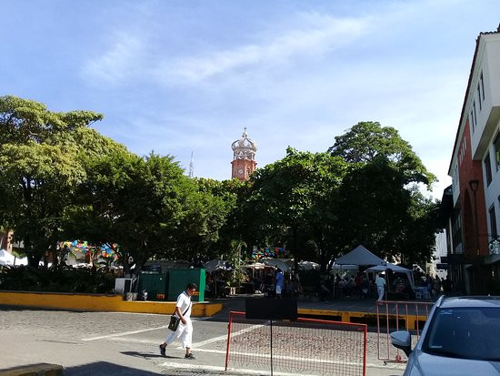 Plaza de Armas-瓦拉塔港必去景点