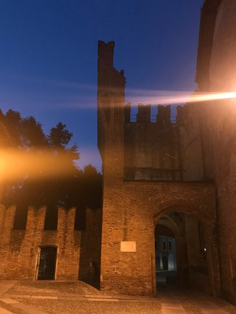 Castello di San Colombano景点图片