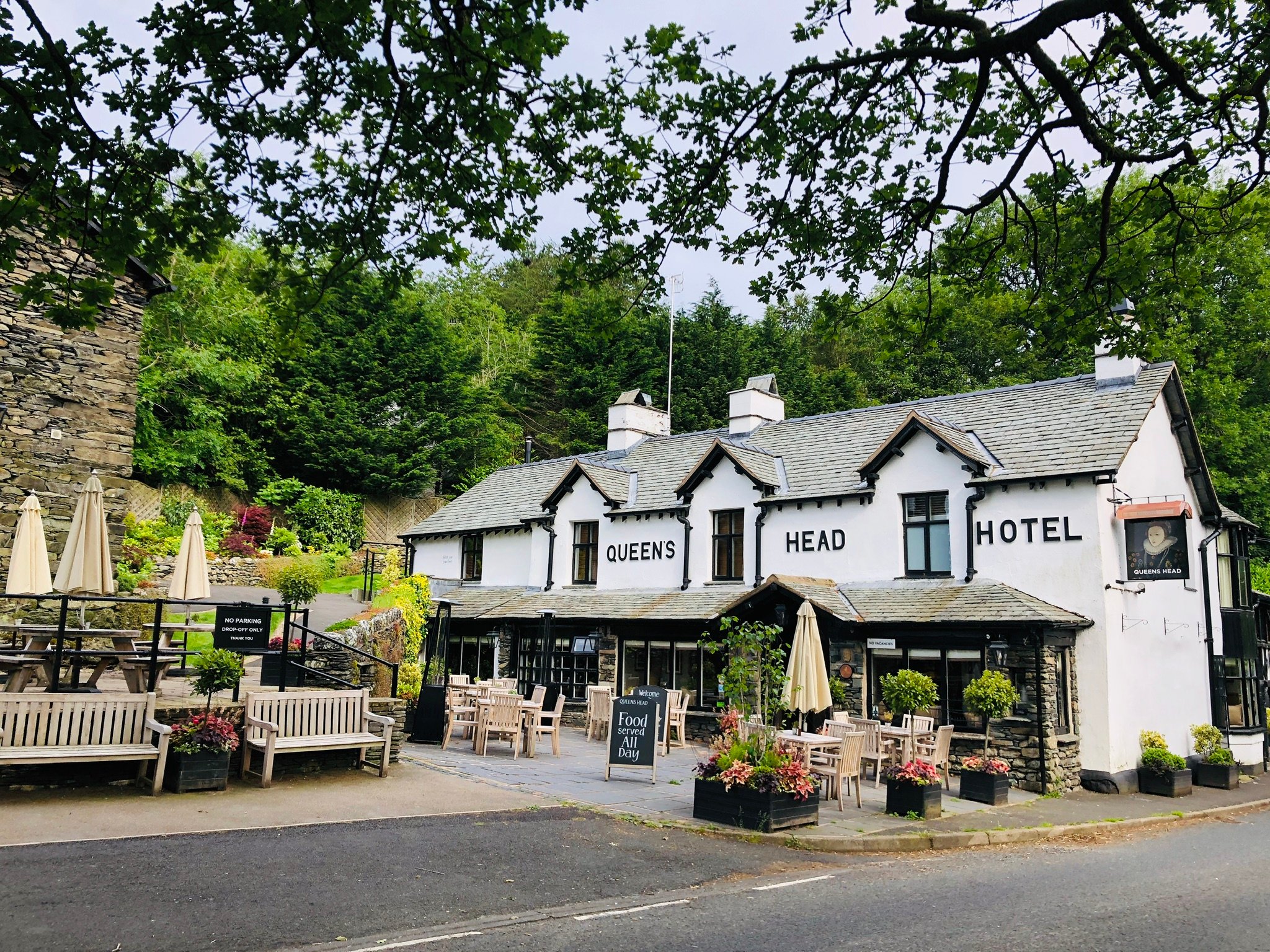 Queens Head Hotel-浴室
