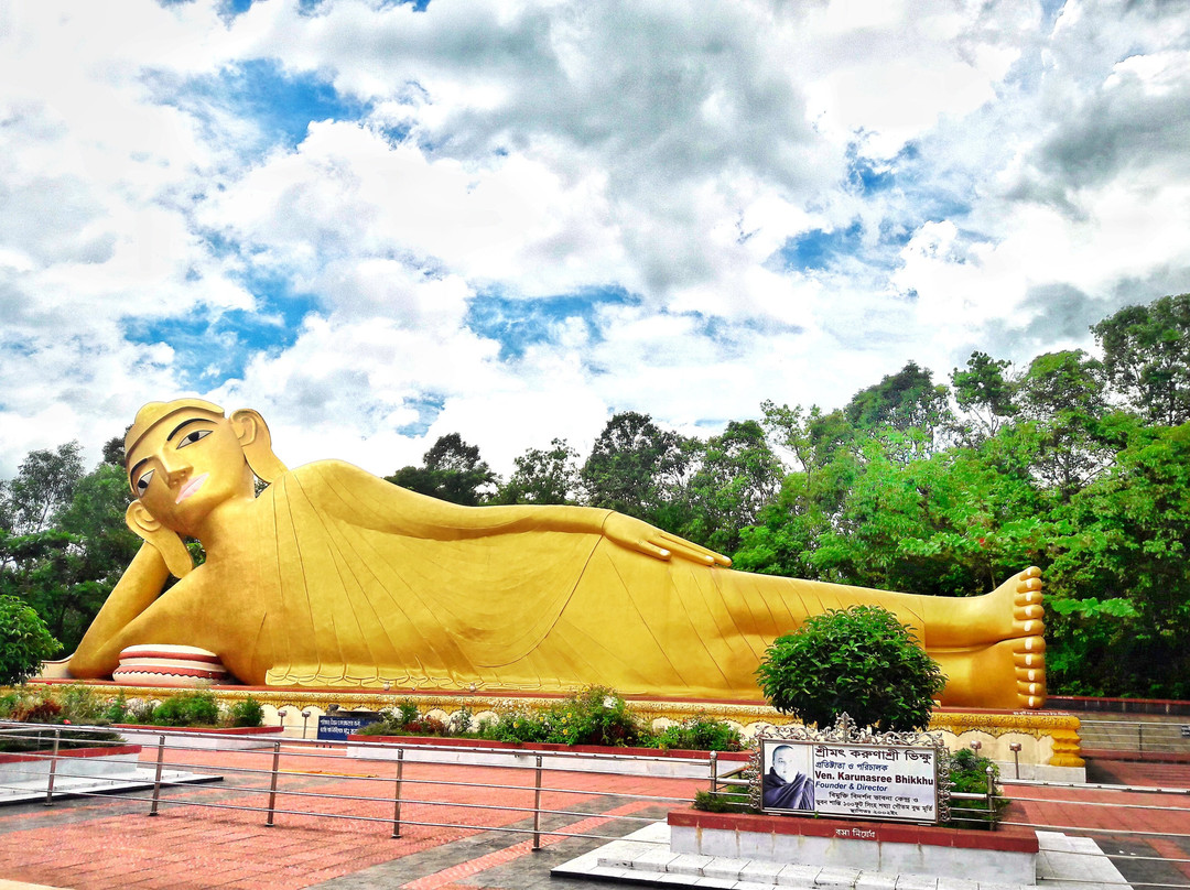 100 Feet Buddha景点图片