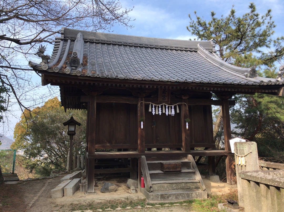 Kotohiki Hachimangu Shrine景点图片