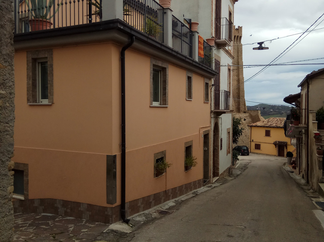 Torre Triangolare di Montegualtieri-Cermignano必去景点