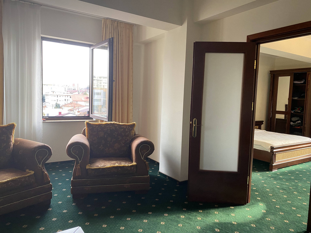 Victoria Hotel主图