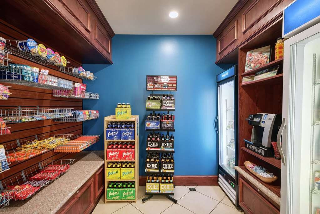 杜布克市区希尔顿花园旅馆主图