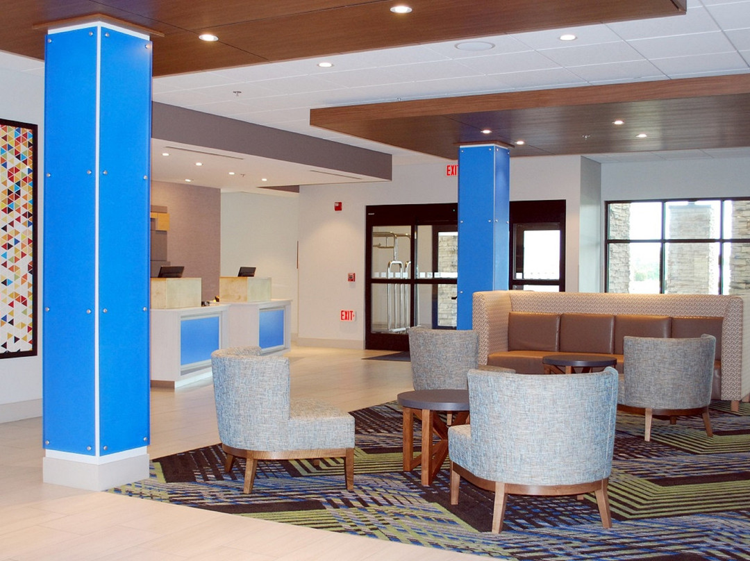 Holiday Inn Express & Suites White Hall By IHG主图