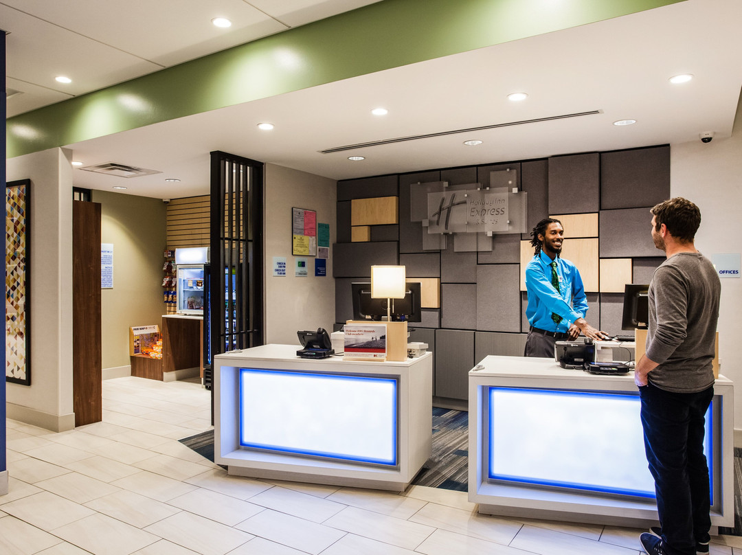 Holiday Inn Express & Suites Lexington Park-california By IHG主图