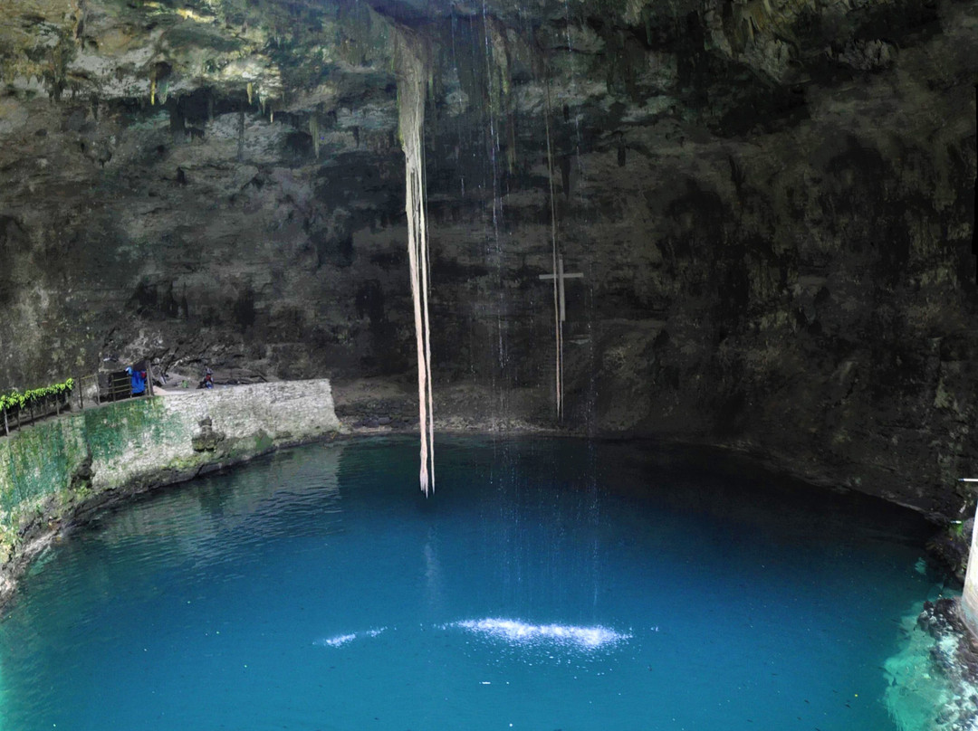 Cenote Hubiku景点图片