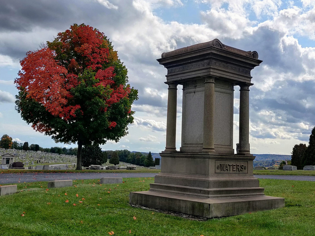 Grandview Cemetery景点图片