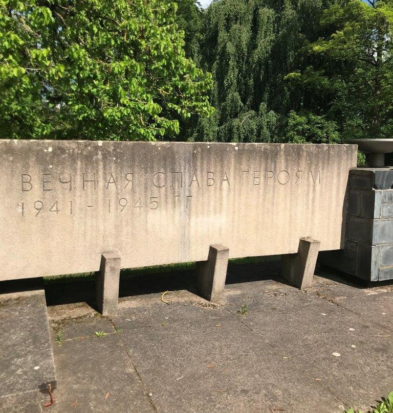 Soviet Army Cemetery-魏玛必去景点