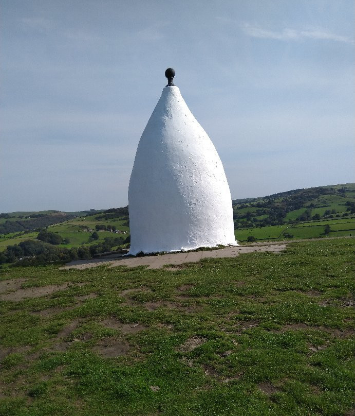 White Nancy-Bollington必去景点