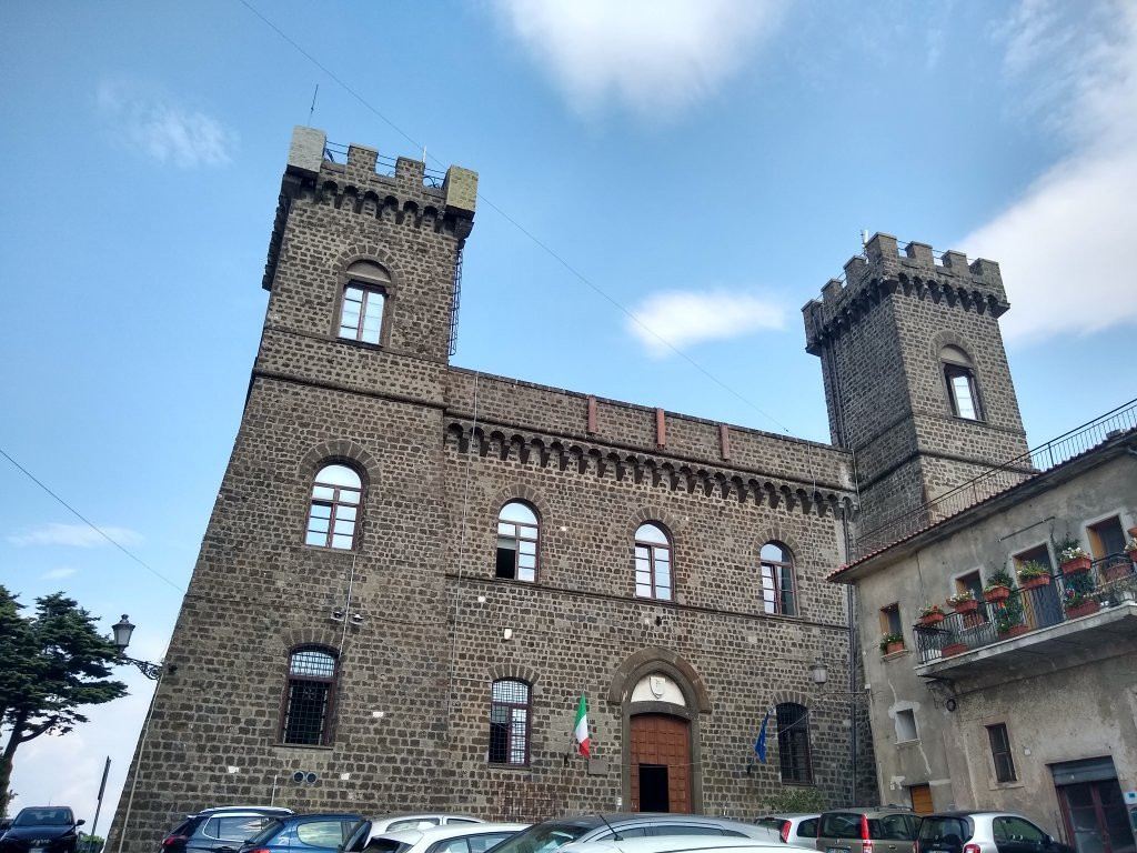 Palazzo Savelli-罗卡普廖拉必去景点