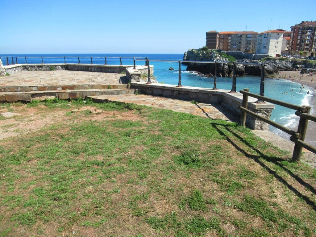 Playa Ostende-Castro Urdiales必去景点