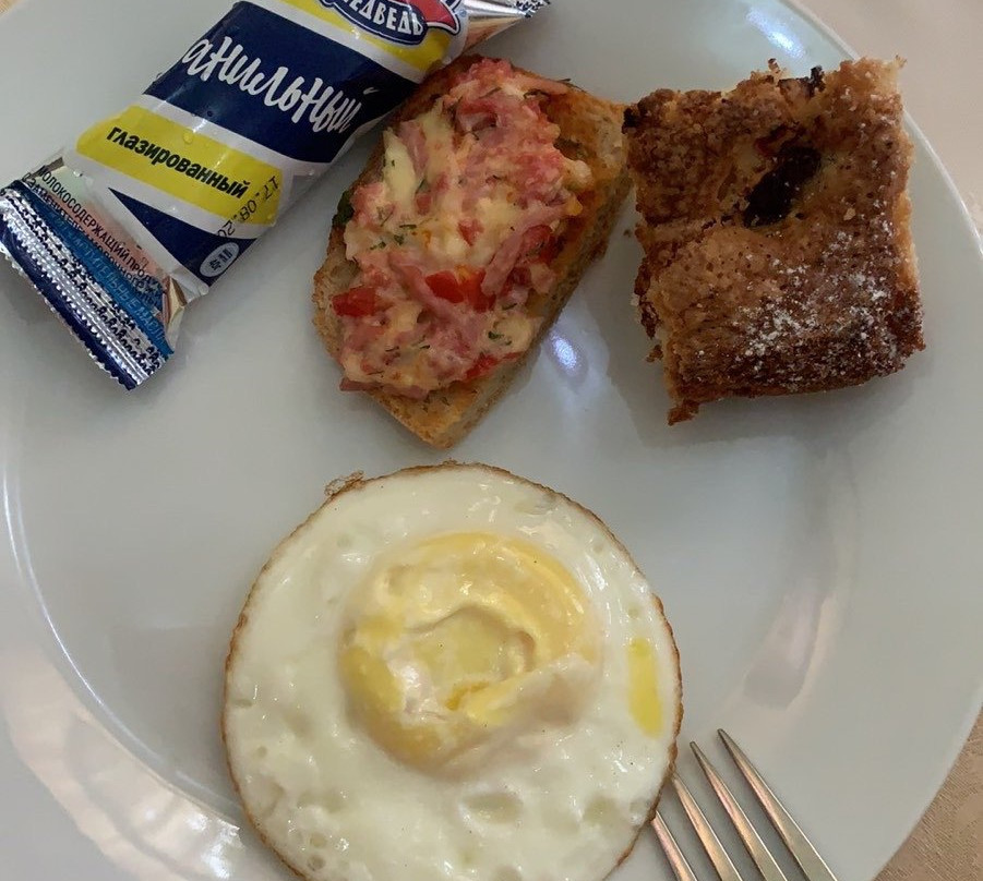 Adelfiya Hotel主图