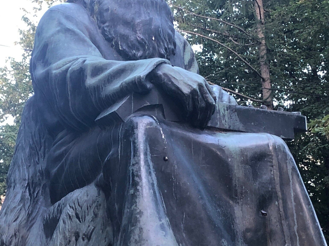 Monument Runopevtsu景点图片