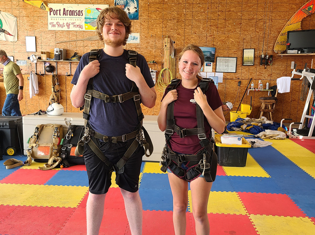 Skydive South Texas/ Mustang Island Skydiving景点图片