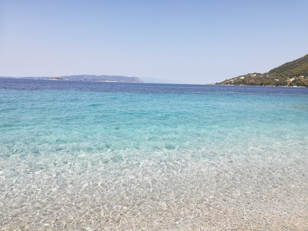 Hovolo Beach景点图片