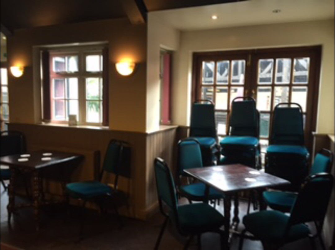 The Aristocrat Public House-艾尔斯伯里必去景点