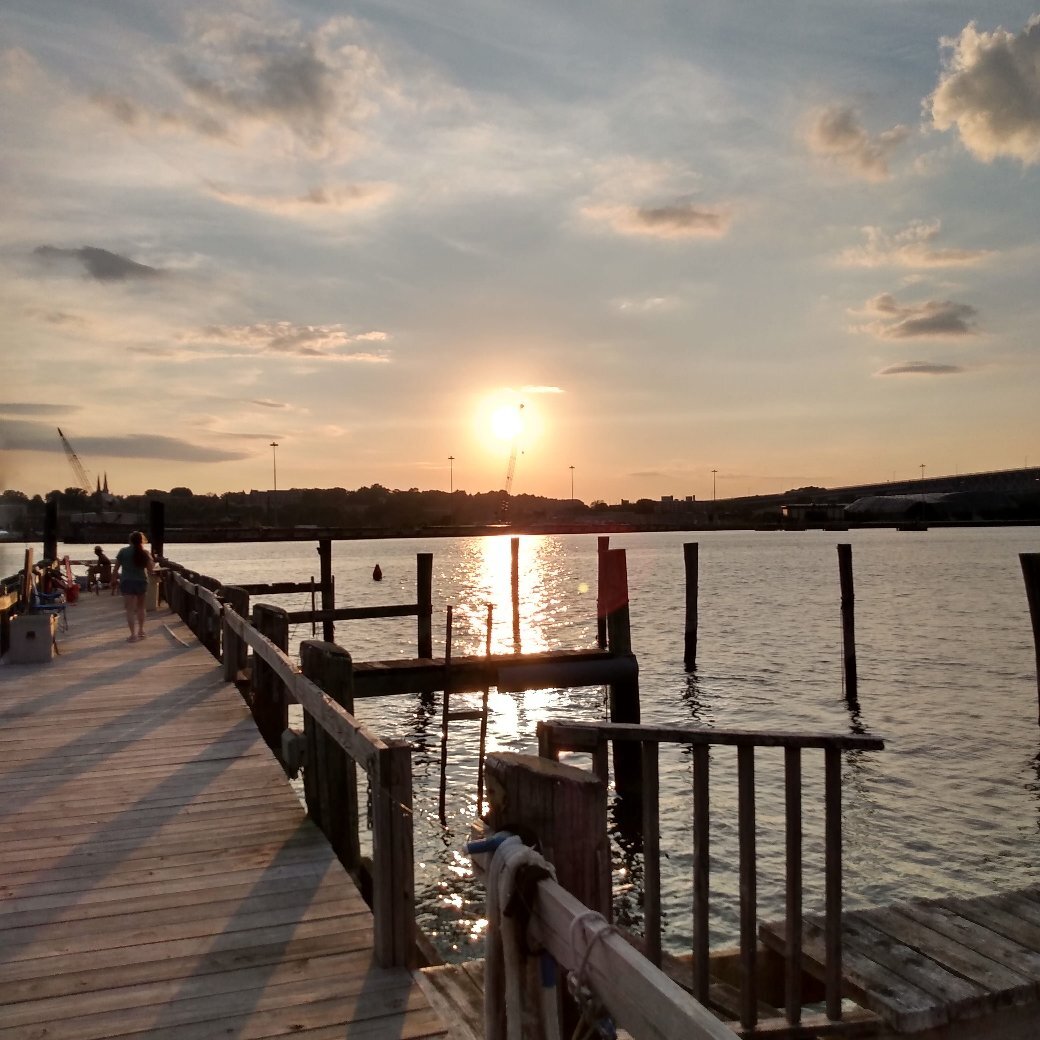 Thames Inn and Marina-官方