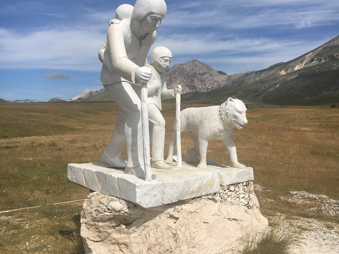 Monumento al pastore Pupo Nunzio景点图片