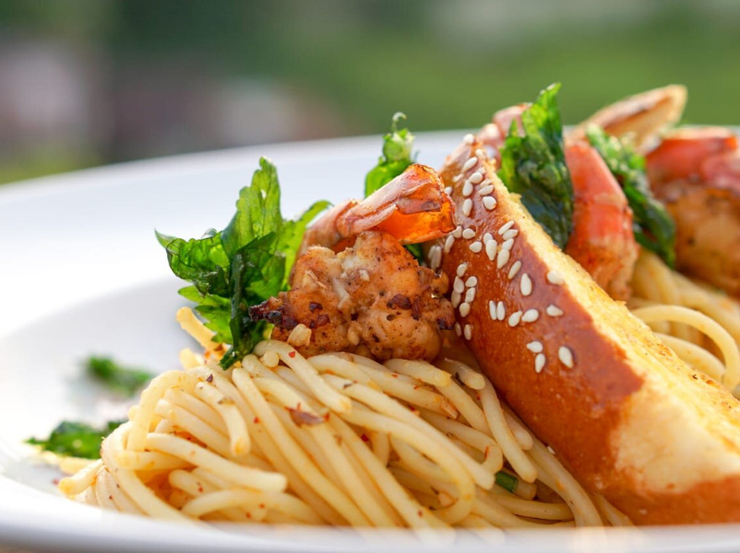 鲁湾萨酒店主图