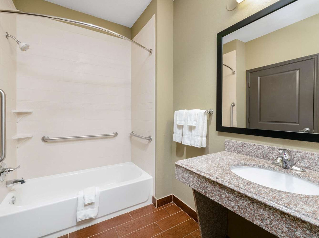 La Quinta Inn & Suites by Wyndham Boutte主图