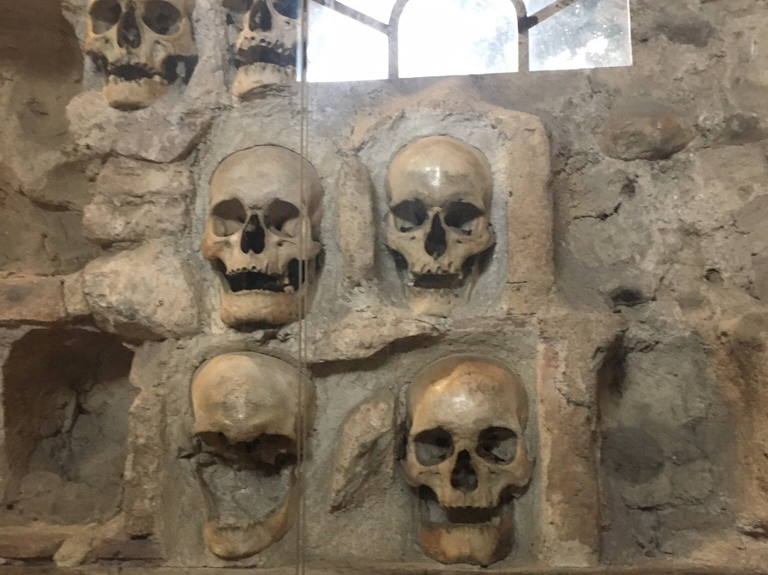 Skull Tower-Nis必去景点